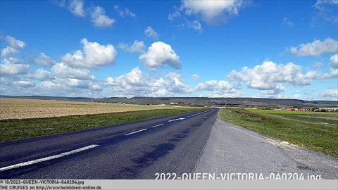 2022-QUEEN-VICTORIA-0A0204