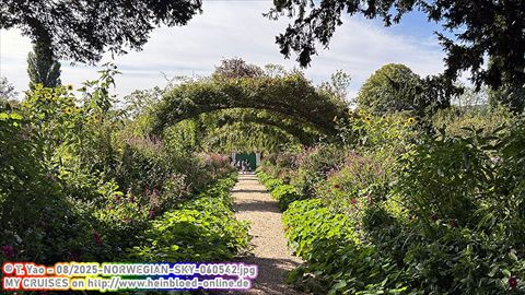 2025-NORWEGIAN-SKY-060542