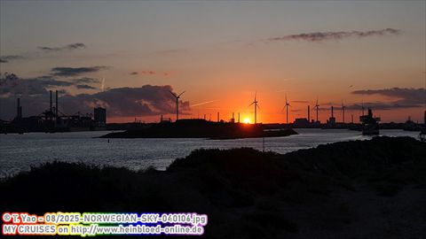 2025-NORWEGIAN-SKY-040106