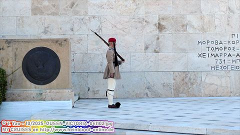 2025-QUEEN-VICTORIA-041102