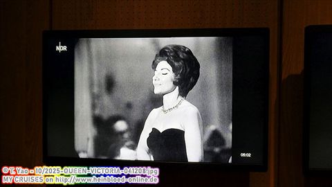 2025-QUEEN-VICTORIA-041208