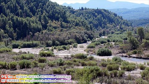 2025-QUEEN-VICTORIA-051230