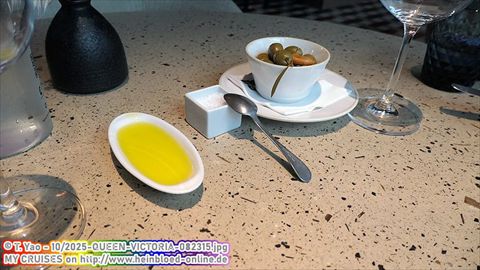 2025-QUEEN-VICTORIA-082315