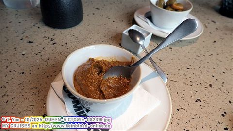 2025-QUEEN-VICTORIA-082318