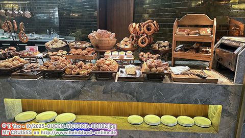 2025-QUEEN-VICTORIA-0B1102