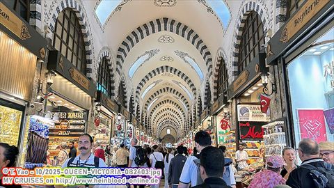 2025-QUEEN-VICTORIA-0B2403