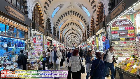 2025-QUEEN-VICTORIA-0B2404