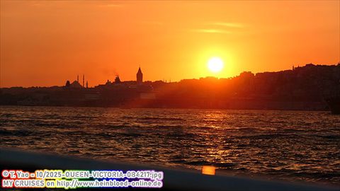 2025-QUEEN-VICTORIA-0B4217