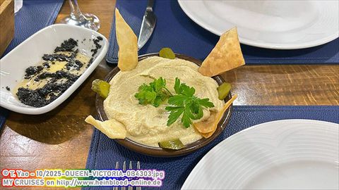 2025-QUEEN-VICTORIA-0B4303