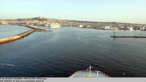 2022-CELEBRITY-REFLECTION-090423