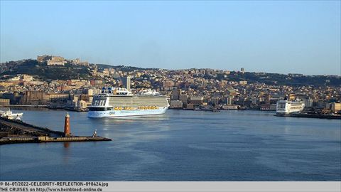 2022-CELEBRITY-REFLECTION-090424