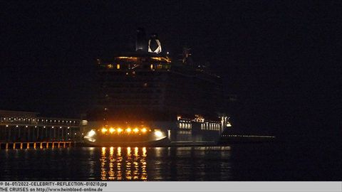 2022-CELEBRITY-REFLECTION-010210