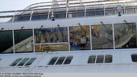 2022-CELEBRITY-REFLECTION-082615