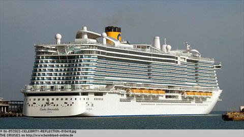 2022-CELEBRITY-REFLECTION-010418