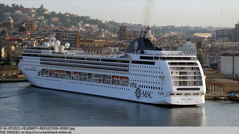 2022-CELEBRITY-REFLECTION-090811