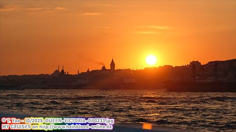 2025-QUEEN-VICTORIA-0B0233