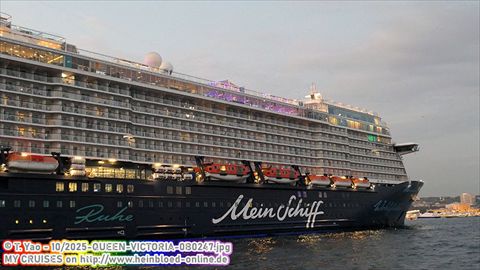 2025-QUEEN-VICTORIA-0B0247