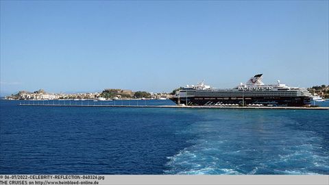 2022-CELEBRITY-REFLECTION-040326