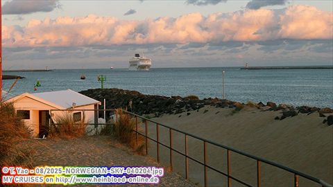 2025-NORWEGIAN-SKY-040204