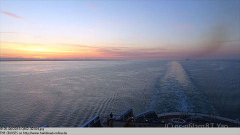 2018-QM2-30104