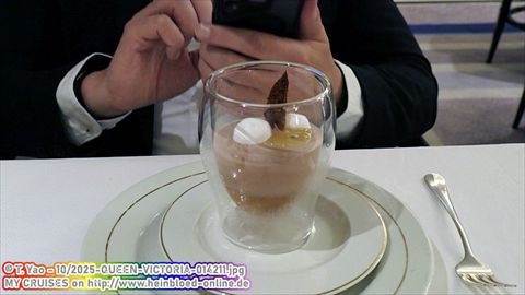 2025-QUEEN-VICTORIA-014211