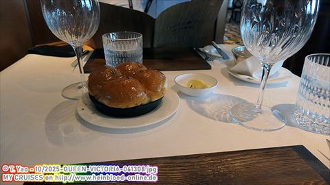 2025-QUEEN-VICTORIA-061308