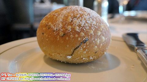 2025-QUEEN-VICTORIA-072206